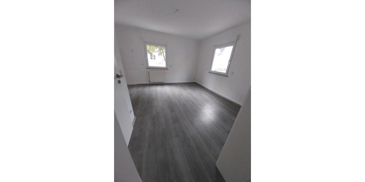 Erdgeschoßwohnung Essen Stadtbezirk V - 2 Zimmer, 49 m&sup2;, 700&euro; | Angebot:25158364