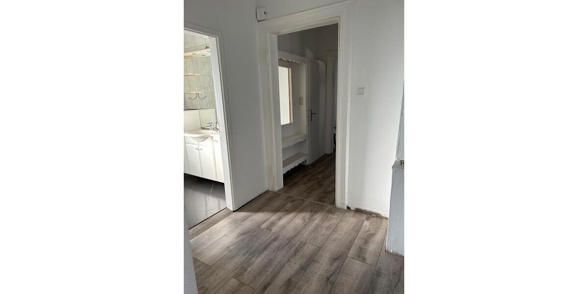Etagenwohnung Schwerte - 3.5 Zimmer, 85 m&sup2;, 1.000&euro; | Angebot:26051046