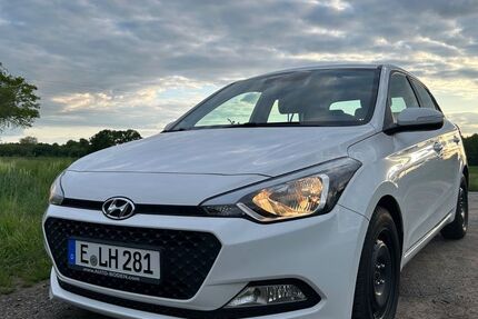 Hyundai i20 91.000 km 6.900 &euro; Marl 45770