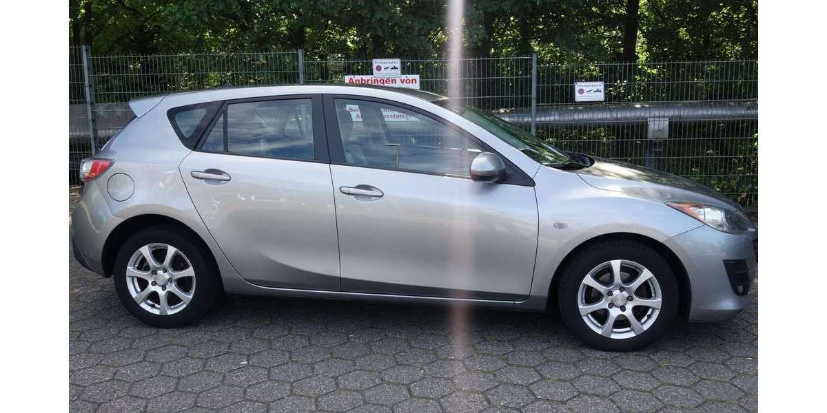 Mazda 3 130.000 km 5.299 &euro; Herne 44653