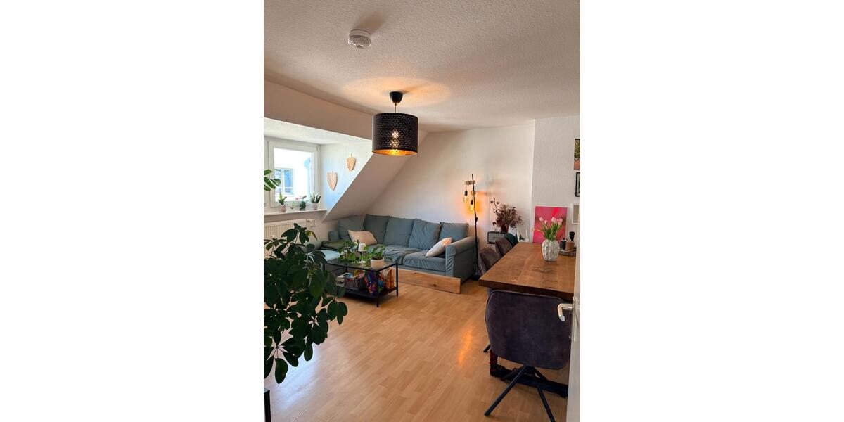 Dachgeschoßwohnung Hattingen - 3.5 Zimmer, 67 m&sup2;, 600&euro; | Angebot:26022723