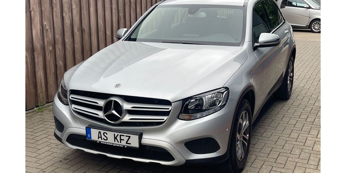 Mercedes-Benz GLC 250 27.100 km 29.990 &euro; Castrop-Rauxel 44579