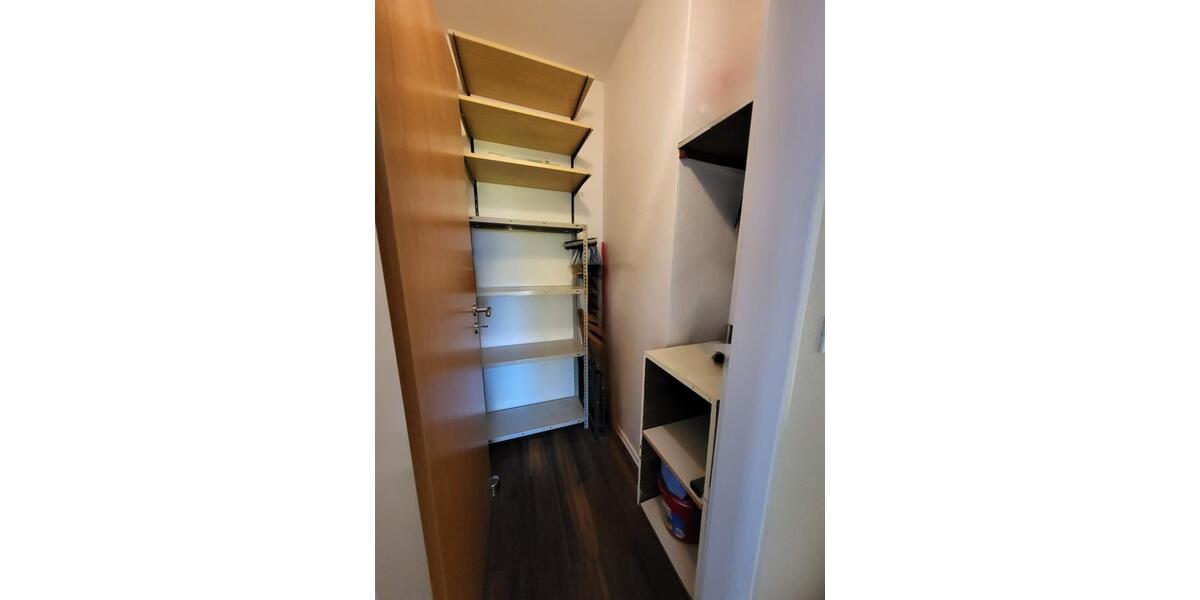 Etagenwohnung Essen Stadtbezirk VII - 3.5 Zimmer, 76 m&sup2;, 200.000&euro; | Angebot:23490586