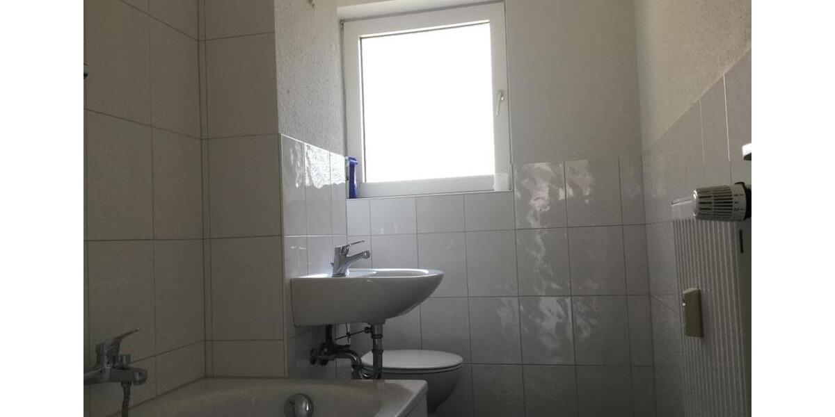 Erdgeschoßwohnung Gelsenkirchen Gelsenkirchen-Nord - 3 Zimmer, 67 m&sup2;, 489&euro; | Angebot:23645224