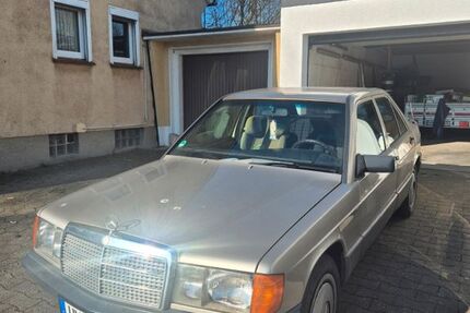 Mercedes-Benz 190 290.000 km 3.500 &euro; Lünen 44532