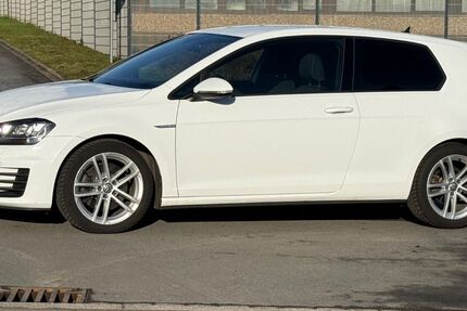 VW Golf 176.325 km 13.900 &euro; Dortmund 44289