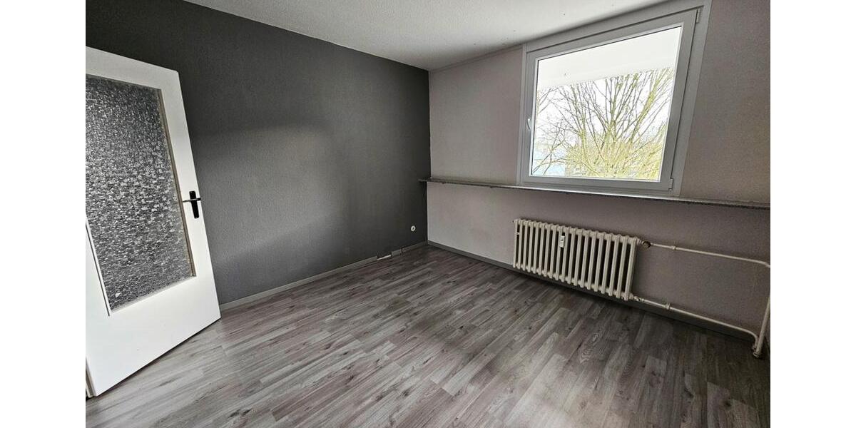 Etagenwohnung Bochum Altenbochum - 3 Zimmer, 80 m&sup2;, 670&euro; | Angebot:25974802