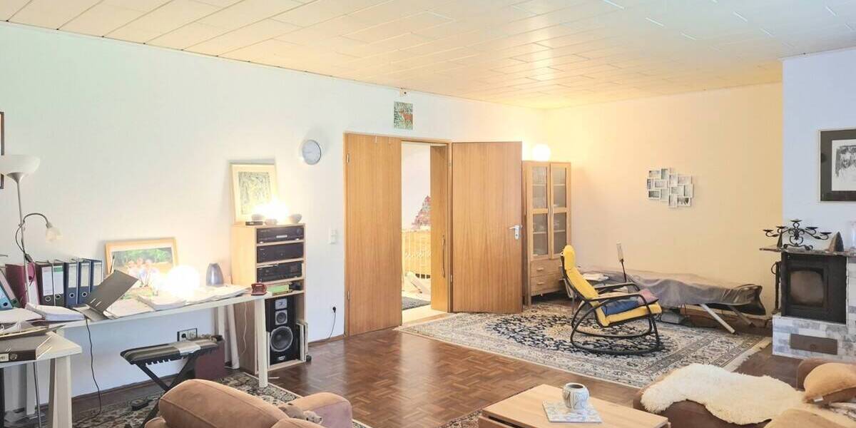 Freistehender Bungalow mit Split-Leveln und Einliegerwohnung am Rande der Haard in ruhiger Wohnlage - Mehrfamilienhaus, Wohnhaus Oer-Erkenschwick Oer | Angebot:26132021