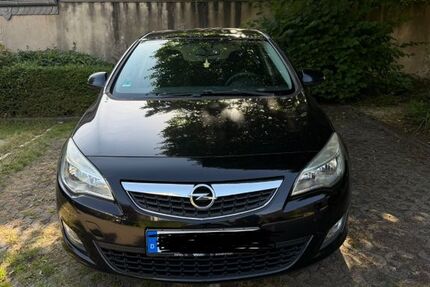 Opel Astra 253.919 km 3.100 &euro; Datteln 45711
