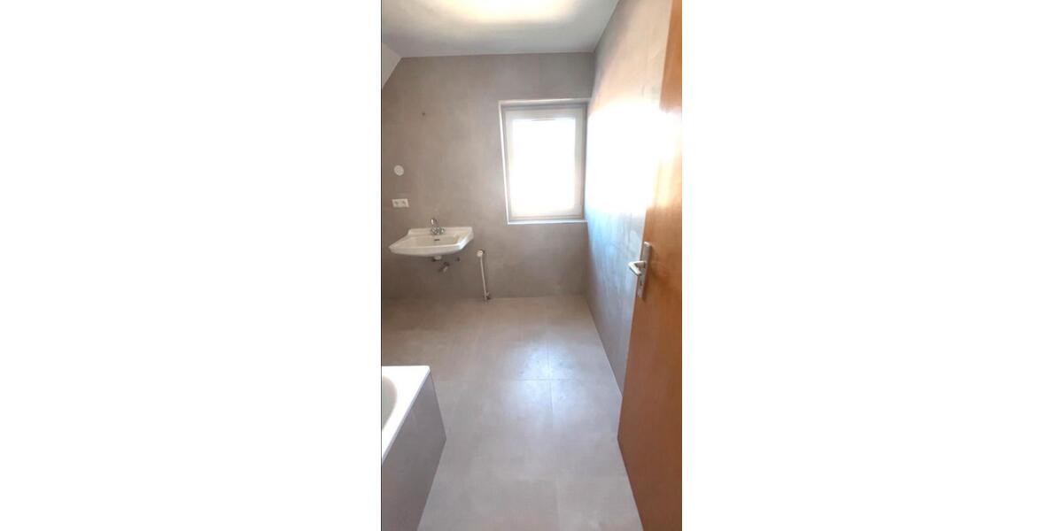 Etagenwohnung Dortmund Hombruch - 3 Zimmer, 90 m&sup2;, 800&euro; | Angebot:25660340