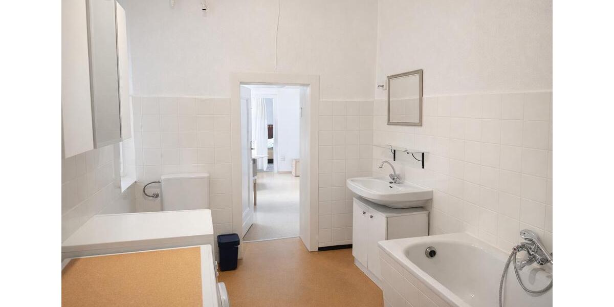 Dachgeschoßwohnung Unna - 4 Zimmer, 120 m&sup2;, 660&euro; | Angebot:25962699