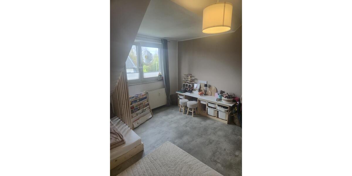 Dachgeschoßwohnung Herne Wanne - 3.5 Zimmer, 75 m&sup2;, 150.000&euro; | Angebot:26124189