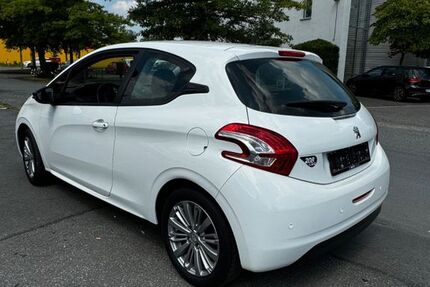 Peugeot 208 128.000 km 4.300 &euro; Bergkamen 59192