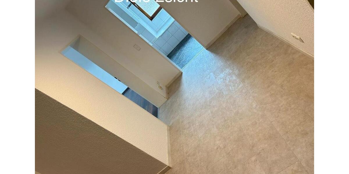 Etagenwohnung Gelsenkirchen Rotthausen - 3 Zimmer, 82 m&sup2;, 575&euro; | Angebot:26045537