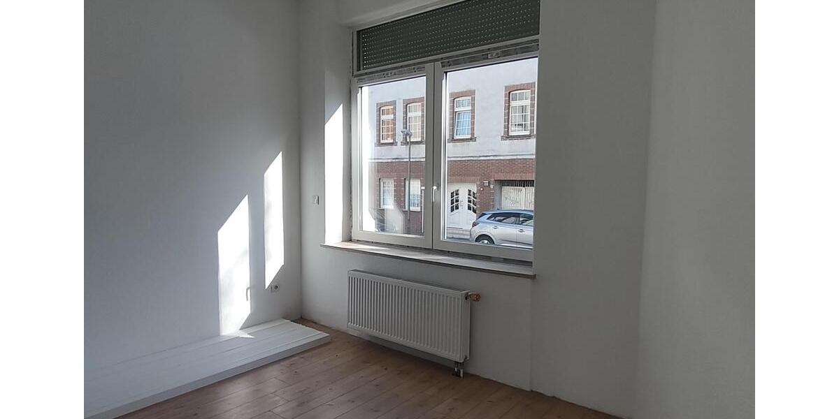 Erdgeschoßwohnung Essen Stadtbezirk VII - 4.5 Zimmer, 165 m&sup2;, 1.600&euro; | Angebot:25757008