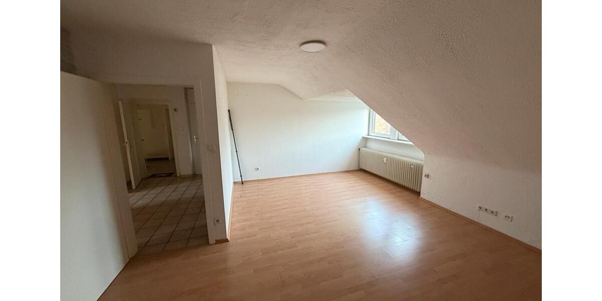 Dachgeschoßwohnung Gelsenkirchen Resse - 3 Zimmer, 66 m&sup2;, 460&euro; | Angebot:25173084