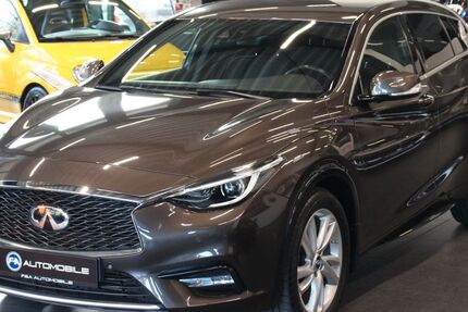INFINITI Q30 66.213 km 14.990 &euro; Bergkamen 59192