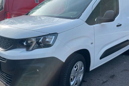 Peugeot Partner 102.656 km 7.990 &euro; Herdecke 58313