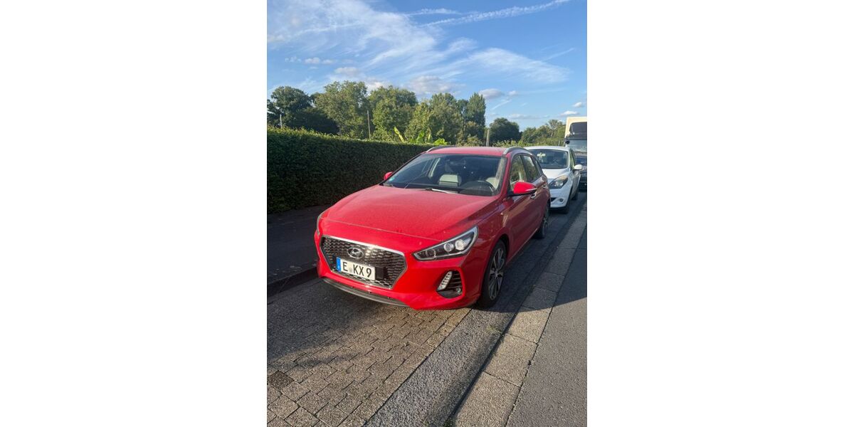 Hyundai i30 54.500 km 10.490 &euro; Essen 45326
