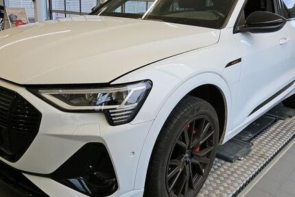 Audi e-tron 26.690 km 32.405 &euro; Hagen 58091