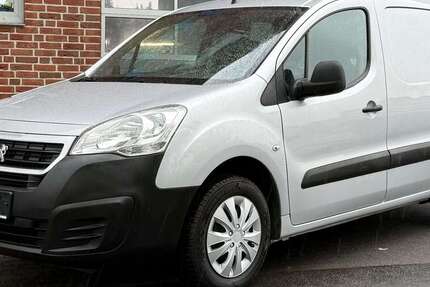 Peugeot Partner 221.282 km 5.900 &euro; Essen 45327