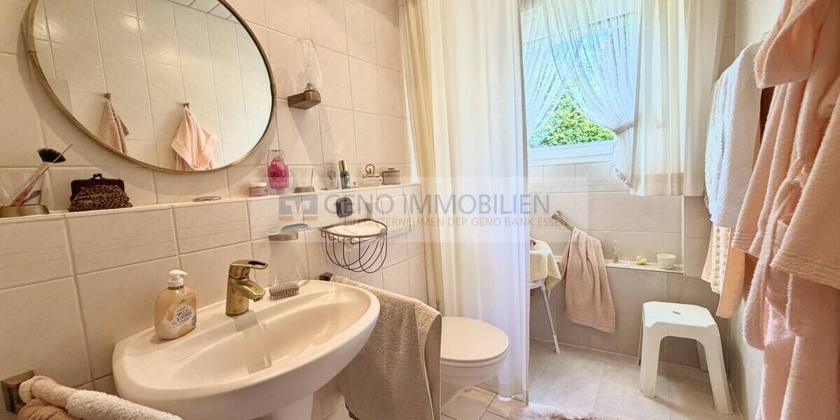 Mehrfamilienhaus, Wohnhaus Essen Burgaltendorf - 9 Zimmer, 184 m&sup2;, 560.000&euro; | Angebot:26208405