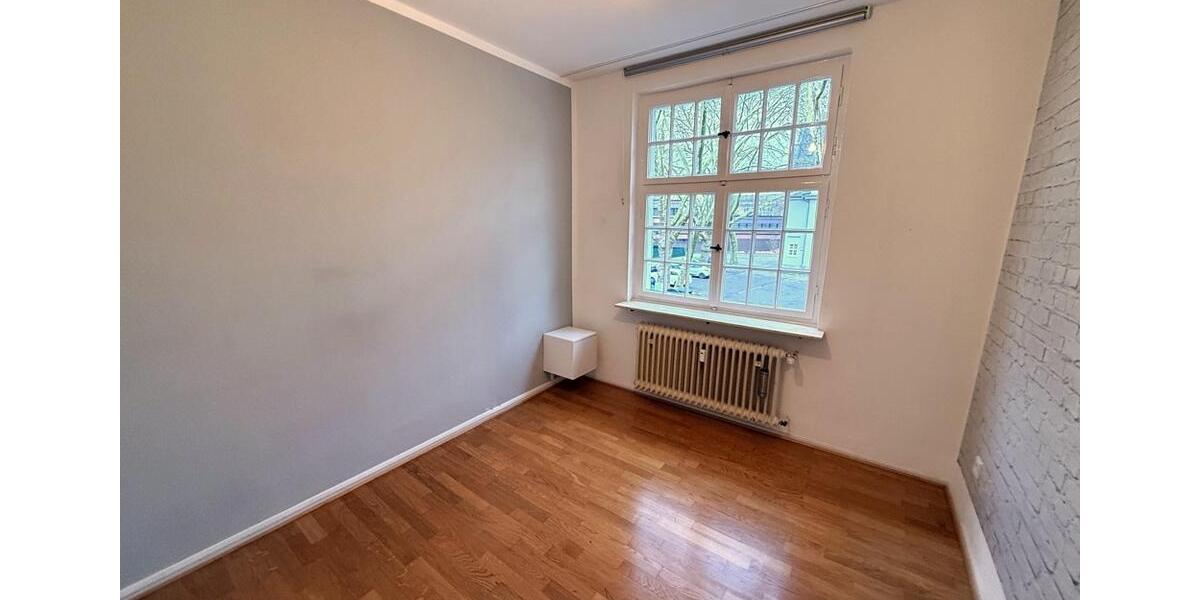 Villa Gelsenkirchen Buer - 12 Zimmer, 310 m&sup2;, 3.200&euro; | Angebot:22985202