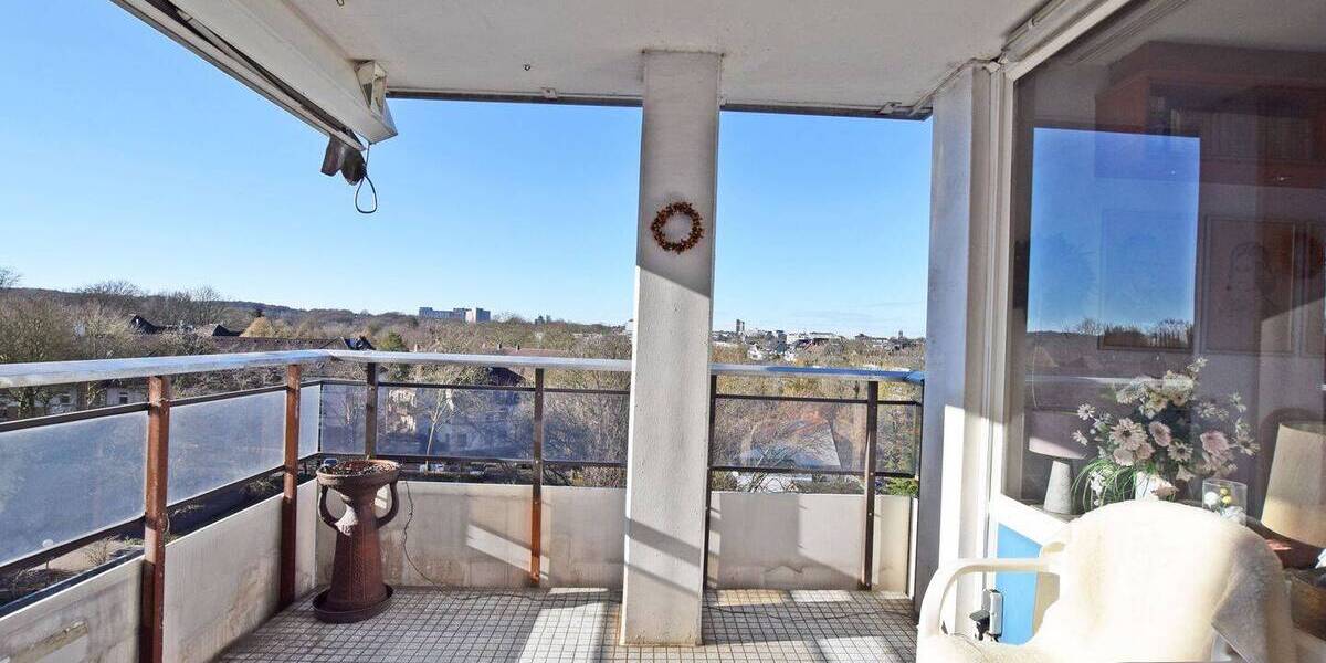 Etagenwohnung Essen Stadtwald - 3 Zimmer, 96 m&sup2;, 215.000&euro; | Angebot:26556355