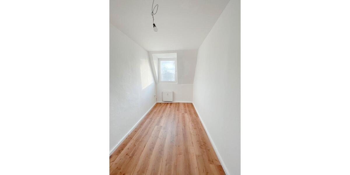 Dachgeschoßwohnung Dortmund Innenstadt Nord - 3.5 Zimmer, 75 m&sup2;, 800&euro; | Angebot:25252401