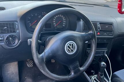 VW Golf 320.000 km 600 &euro; Gladbeck 45968