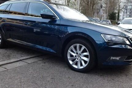 Skoda Superb 283.000 km 9.900 &euro; Essen 45276