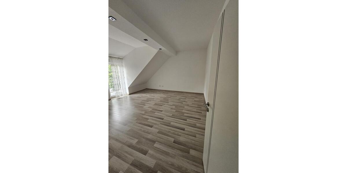 Doppelhaushälfte Hagen Hagen-Mitte - 4.5 Zimmer, 143 m&sup2;, 1.400&euro; | Angebot:25789634