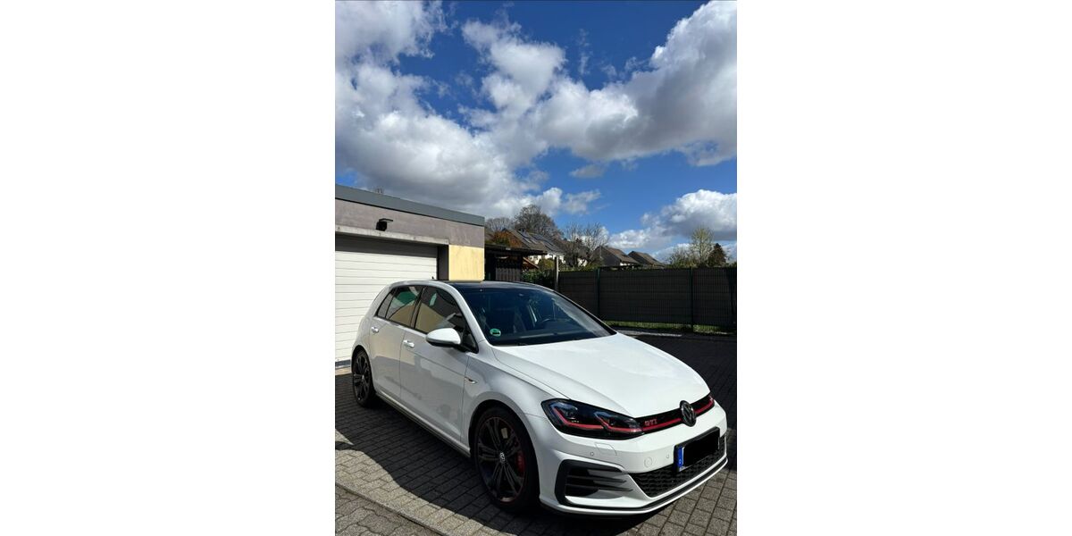 VW Golf 48.416 km 27.600 &euro; Oer-Erkenschwick 45739