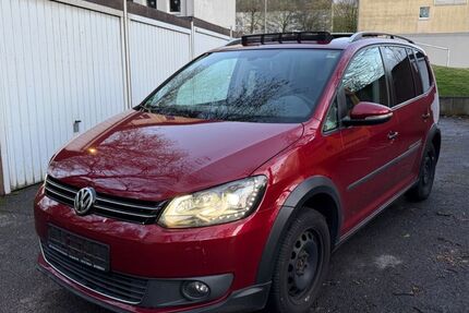 VW Touran 173.330 km 8.490 &euro; Essen 45326