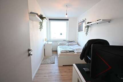 Wohnung Bochum Innenstadt - 3 Zimmer, 82 m&sup2;, 800&euro; | Angebot:26020245