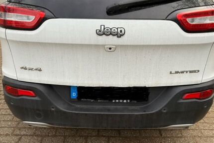 Jeep Cherokee 150.000 km 13.900 &euro; Dortmund 44328