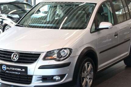 VW Touran 143.200 km 9.390 &euro; Bergkamen 59192