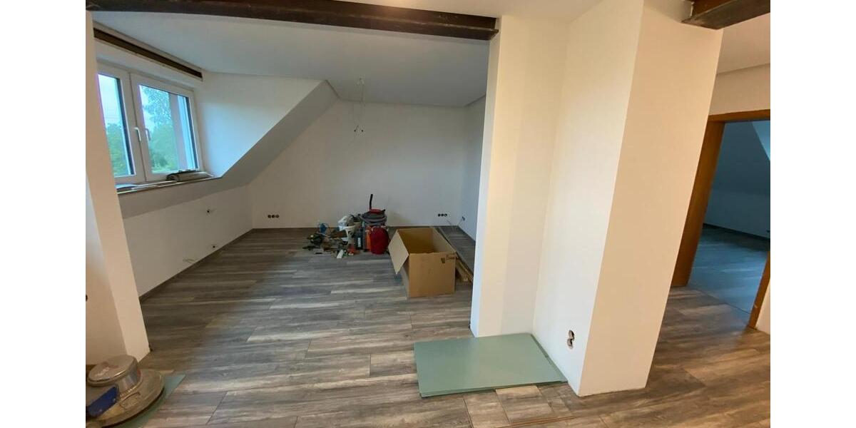 Dachgeschoßwohnung Dortmund Huckarde - 2.5 Zimmer, 84 m&sup2;, 950&euro; | Angebot:26664068