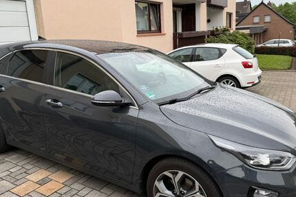 Kia ceed / Ceed 53.600 km 17.000 &euro; Bochum 44869