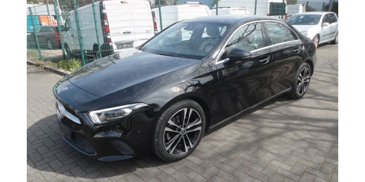 Mercedes-Benz A 200 92.000 km 19.980 &euro; HERNE 44651