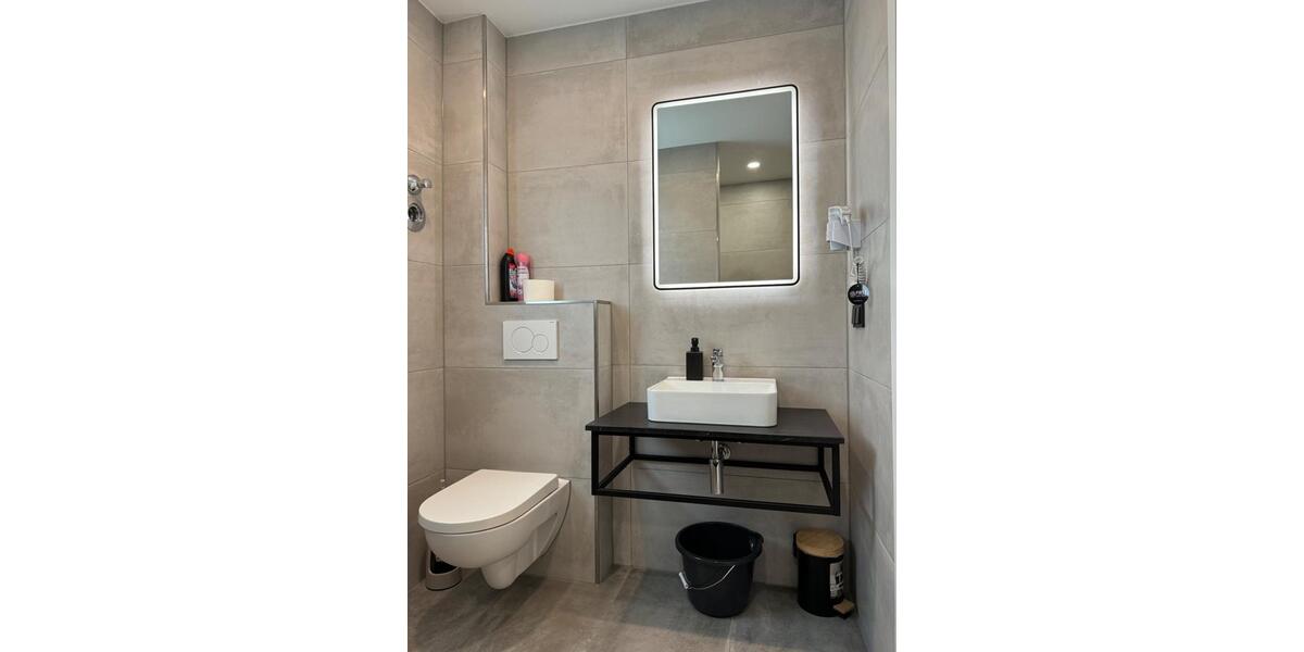 Etagenwohnung Essen Stadtbezirk VI - 2 Zimmer, 50 m&sup2;, 80&euro; | Angebot:24469220