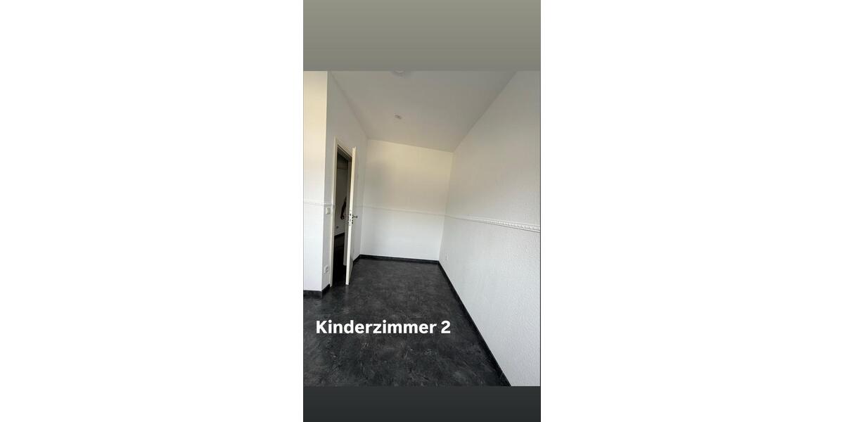 Dachgeschoßwohnung Gelsenkirchen Gelsenkirchen-Mitte - 4 Zimmer, 110 m&sup2;, 1.300&euro; | Angebot:26664036