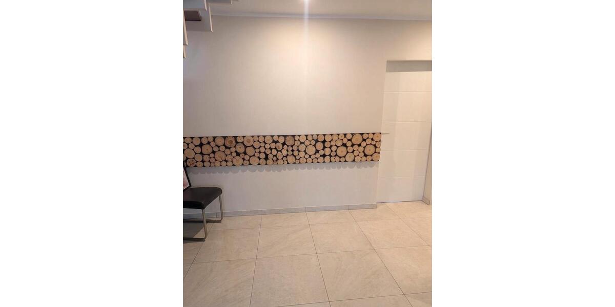 Dachgeschoßwohnung Essen Stadtbezirk III - 3 Zimmer, 77 m&sup2;, 1.050&euro; | Angebot:26028925