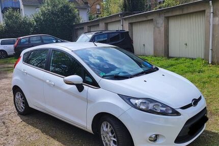 Ford Fiesta 46.833 km 5.900 &euro; Witten 58453