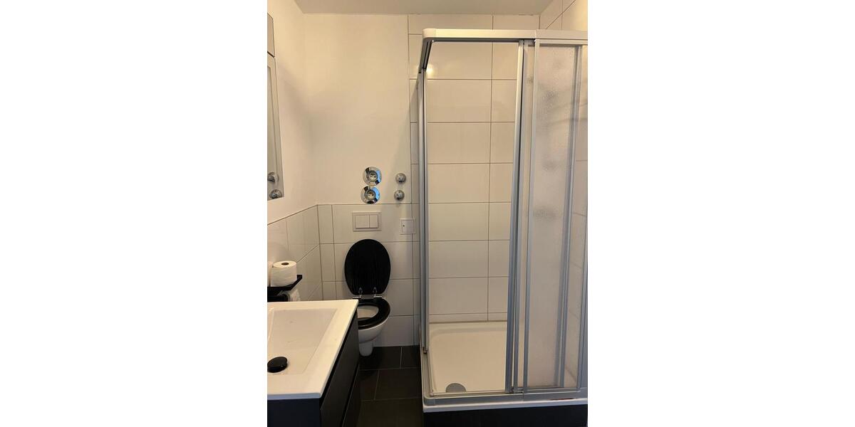 Etagenwohnung Bochum Bochum-Mitte - 3 Zimmer, 107 m&sup2;, 860&euro; | Angebot:25053436