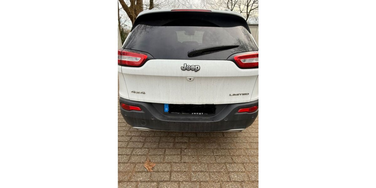 Jeep Cherokee 150.000 km 14.499 &euro; Dortmund 44328