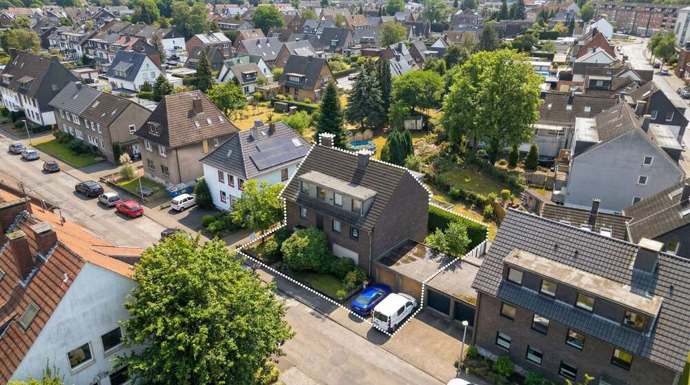 Einfamilienhaus Bottrop / Fuhlenbrock Fuhlenbrock - 11 Zimmer, 268 m&sup2;, 595.000&euro; | Angebot:26683515
