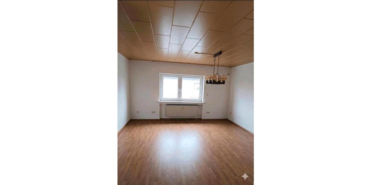 Etagenwohnung Marl Alt-Marl - 3.5 Zimmer, 155 m&sup2;, 1.300&euro; | Angebot:26040074