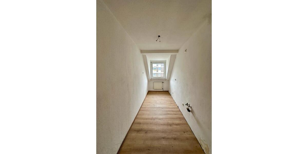 Dachgeschoßwohnung Hagen Hagen-Nord - 4.5 Zimmer, 93 m&sup2;, 149.000&euro; | Angebot:26125632