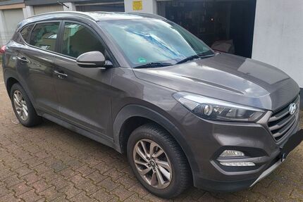 Hyundai TUCSON 91.200 km 14.500 &euro; Essen 45357